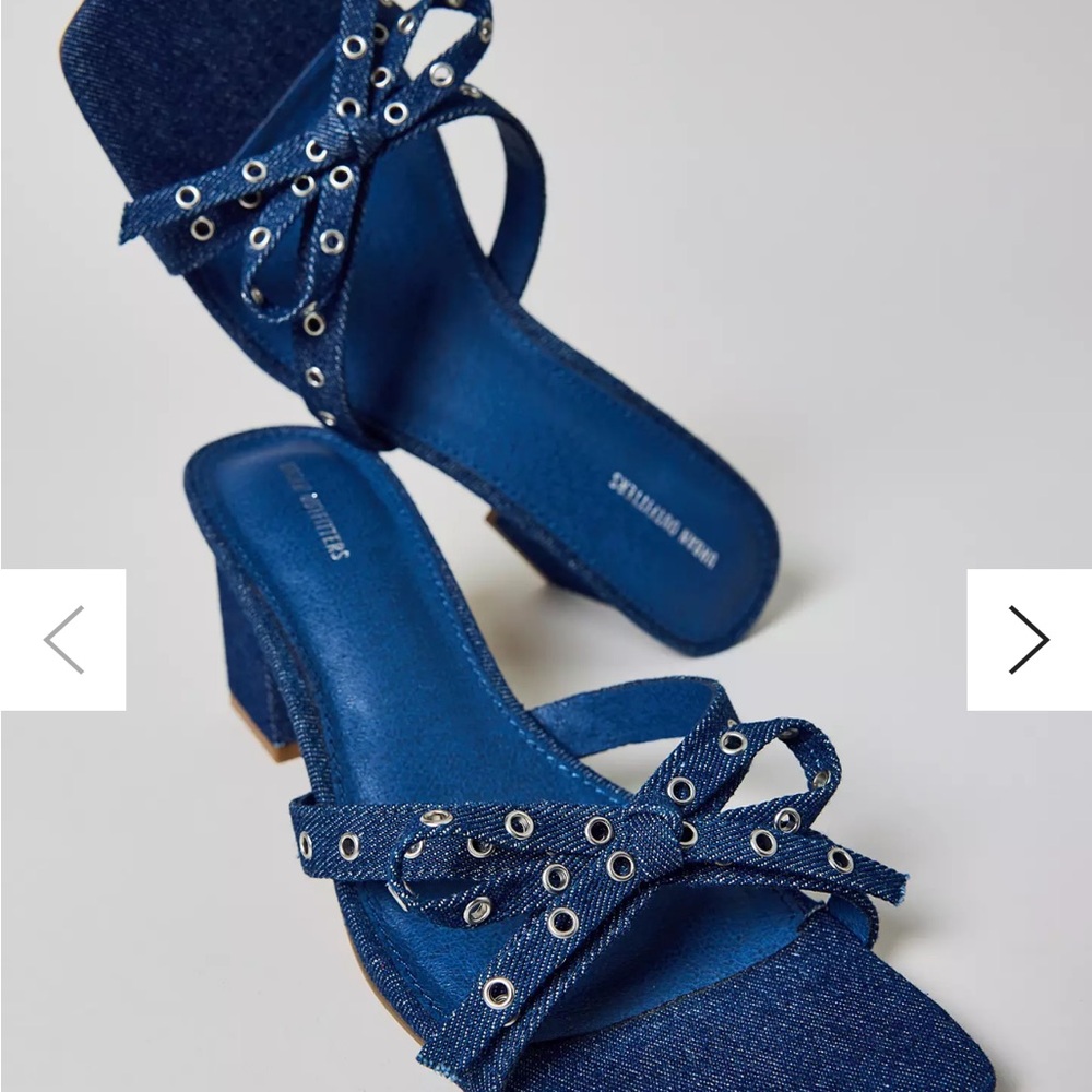 Urban Outfitters Charlie Rivet Bow Block Heel Sandal